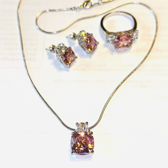 Costume Jewelry Set Silver Tone and Pink Stones - Picture 2 of 10